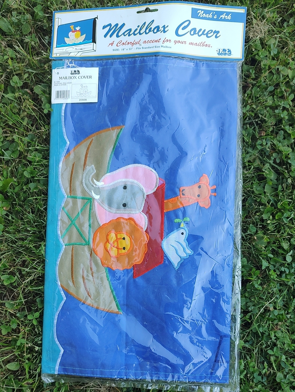 Noah's Ark Themed Mailbox Cover Vintage Size 18"x22"  New